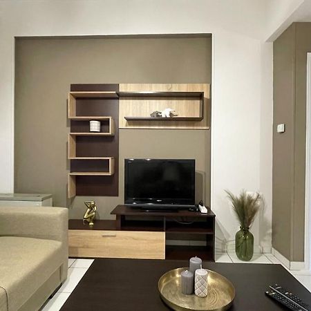 Vanilla - Happyhostgr - Downtown Apartment Volos Esterno foto