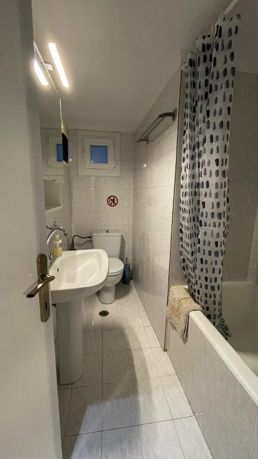 Vanilla - Happyhostgr - Downtown Apartment Volos Esterno foto